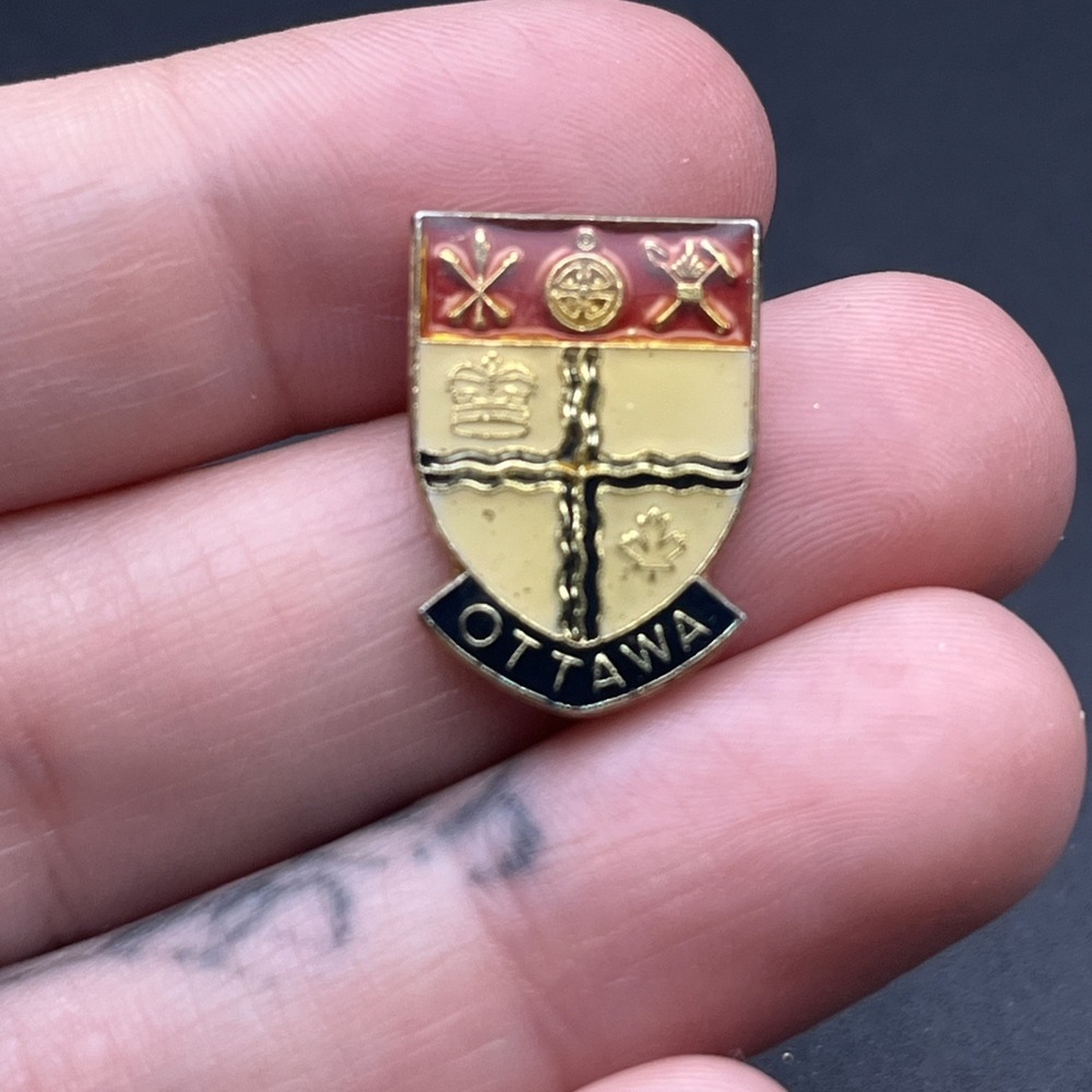 Ottawa Canada Crest Lapel Hat Pin